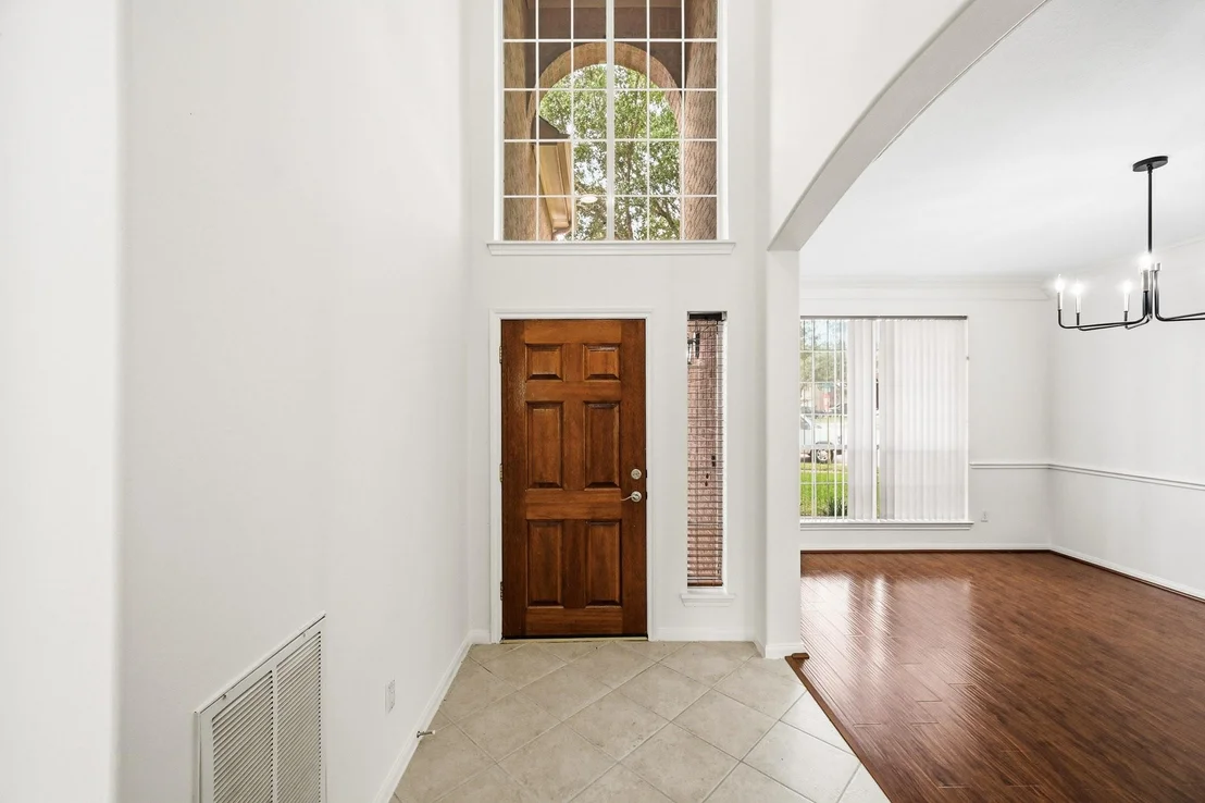 Photo of 6026 Dunsley Drive