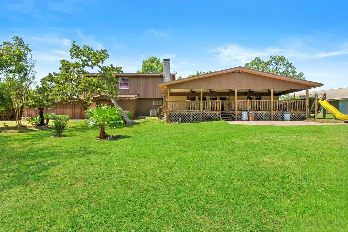 Photo of 707 Scenic Drive