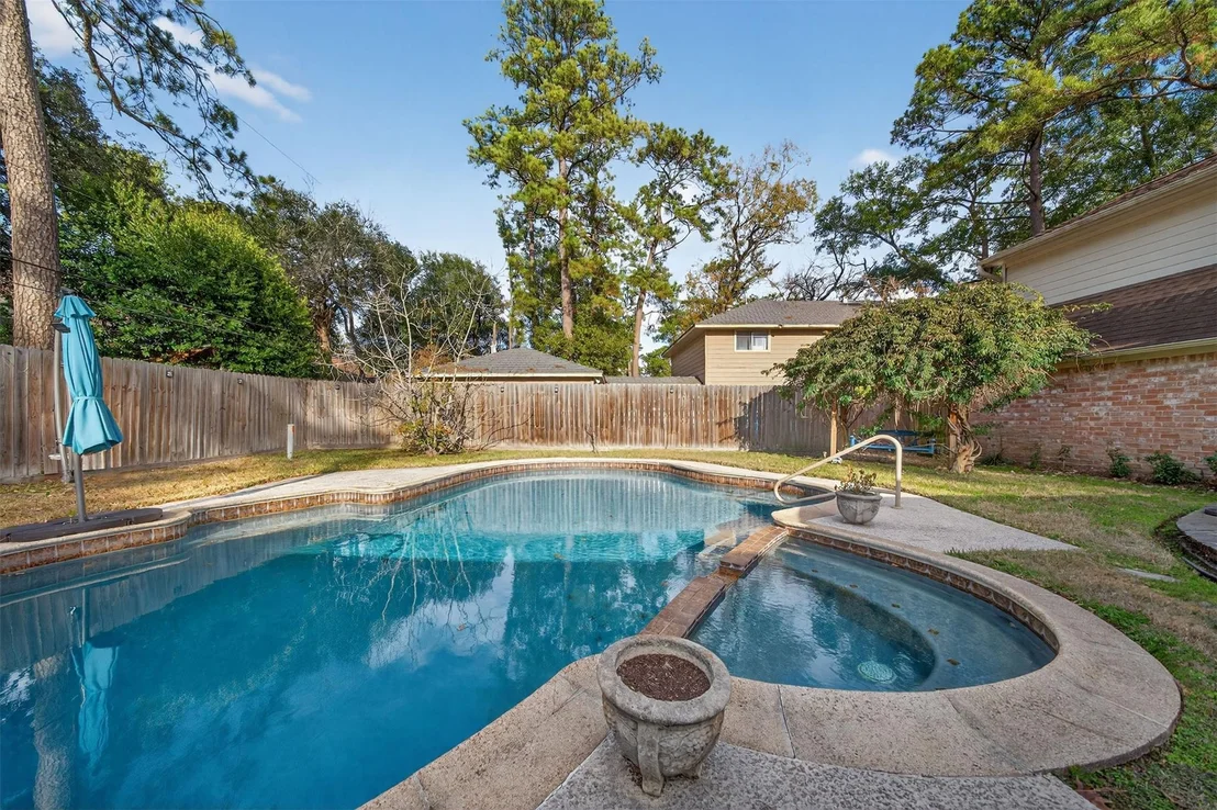 Photo of 5934 Theall Road