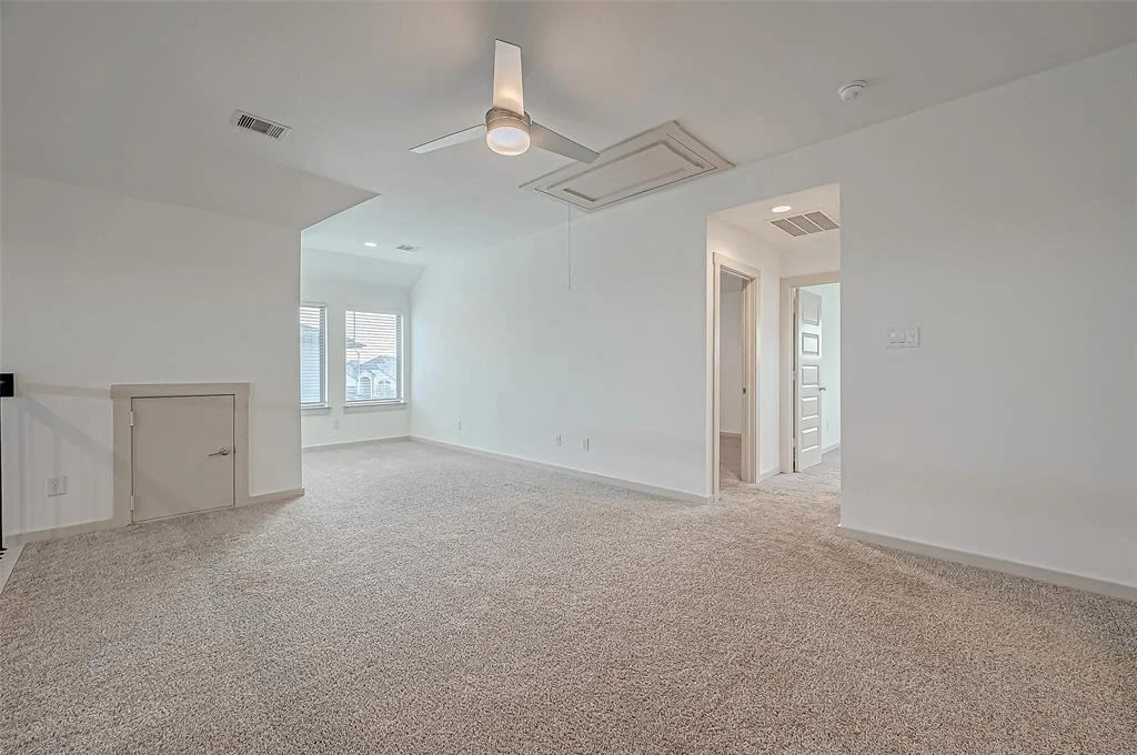 Photo of 28322 Hannahs Harbor Lane