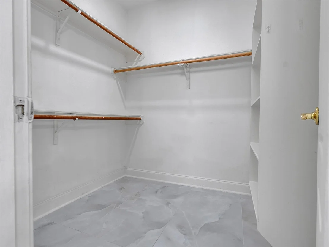 Photo of 12403 Millvan Drive