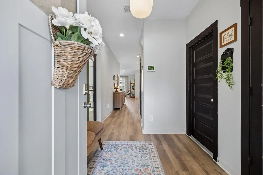 Photo of 334 Lakeway Circle