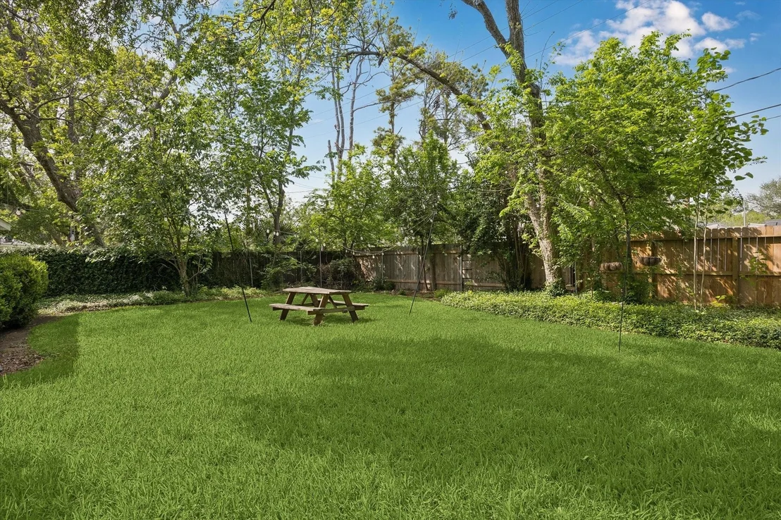 Photo of 7802 Bellerive Drive