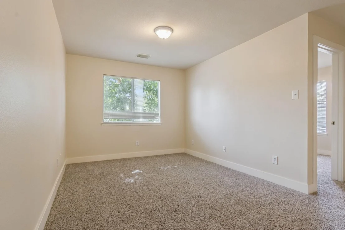 Photo of 439 Laurel Timbers Drive