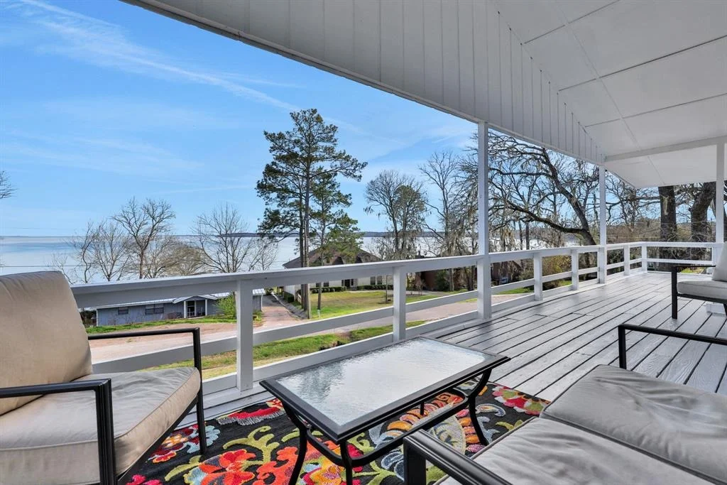 Photo of 255 Edgewater Way