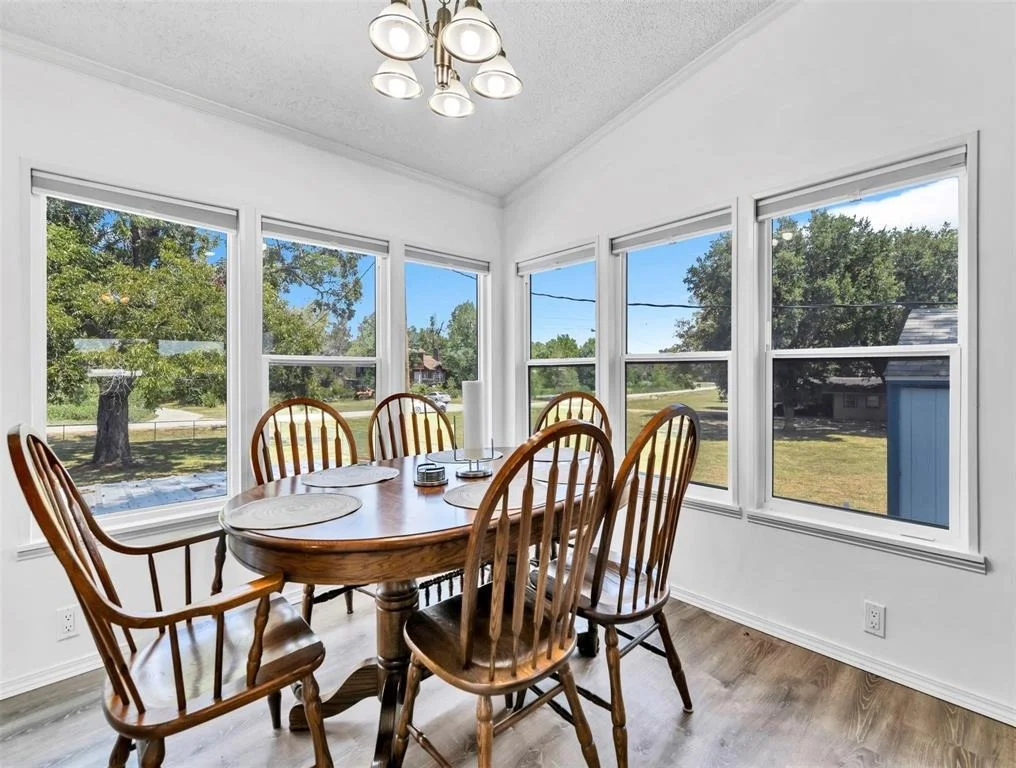Photo of 336 River Oaks Drive