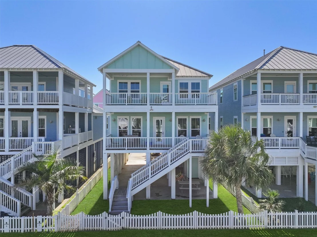 Photo of 3827 Neptune