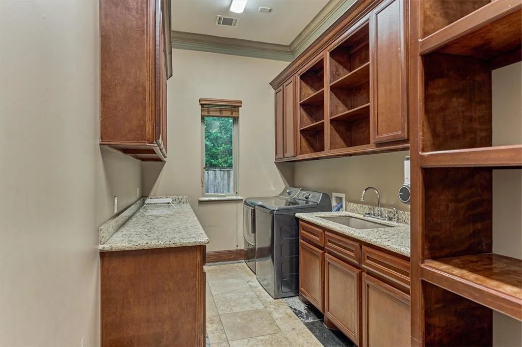Photo of 490 Royal Navigator Road