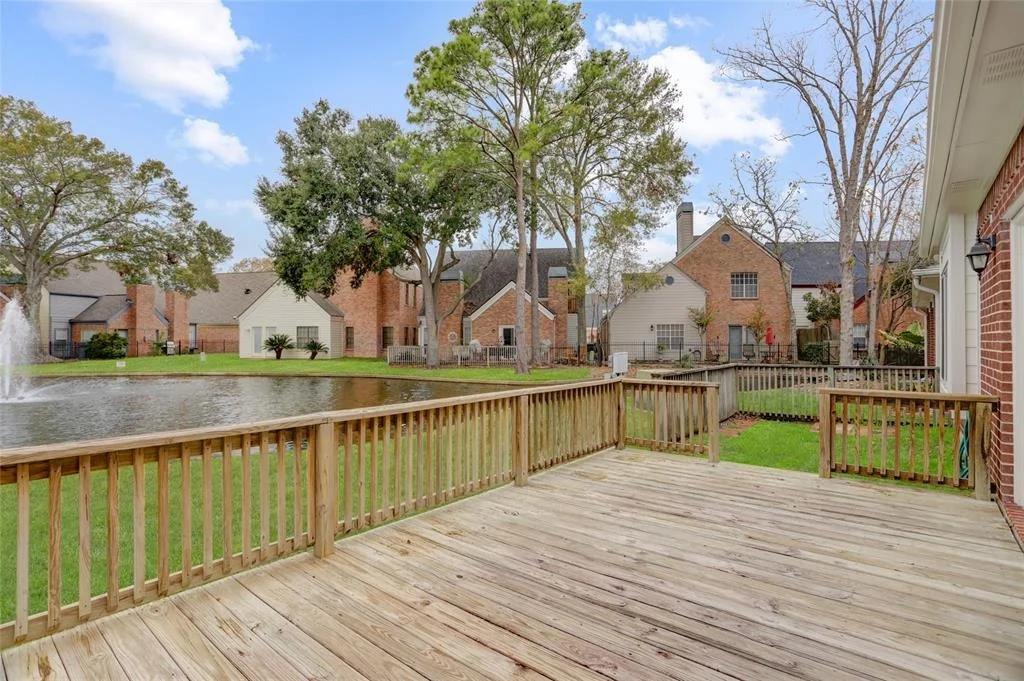 Photo of 7685 Ameswood Road