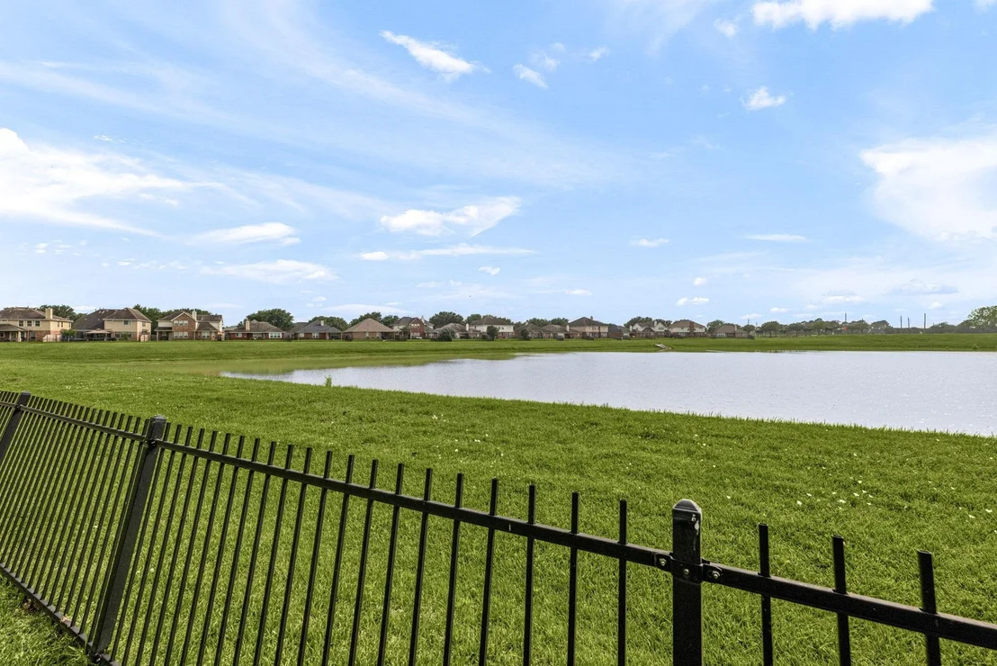Photo of 2303 Crescent Water