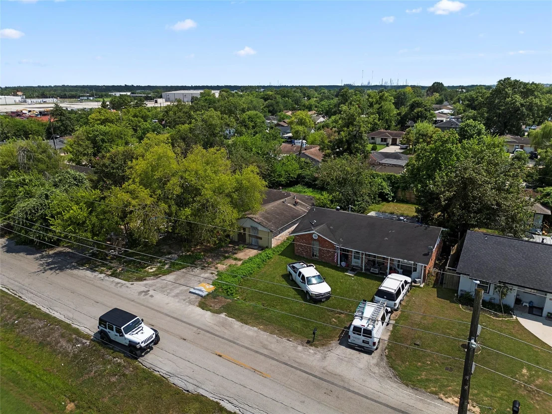 Photo of 17110 Hall Shepperd Road