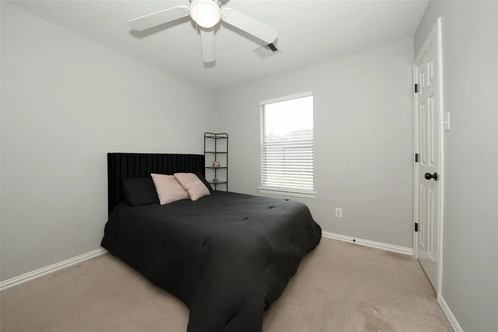 Photo of 18919 Telford Way