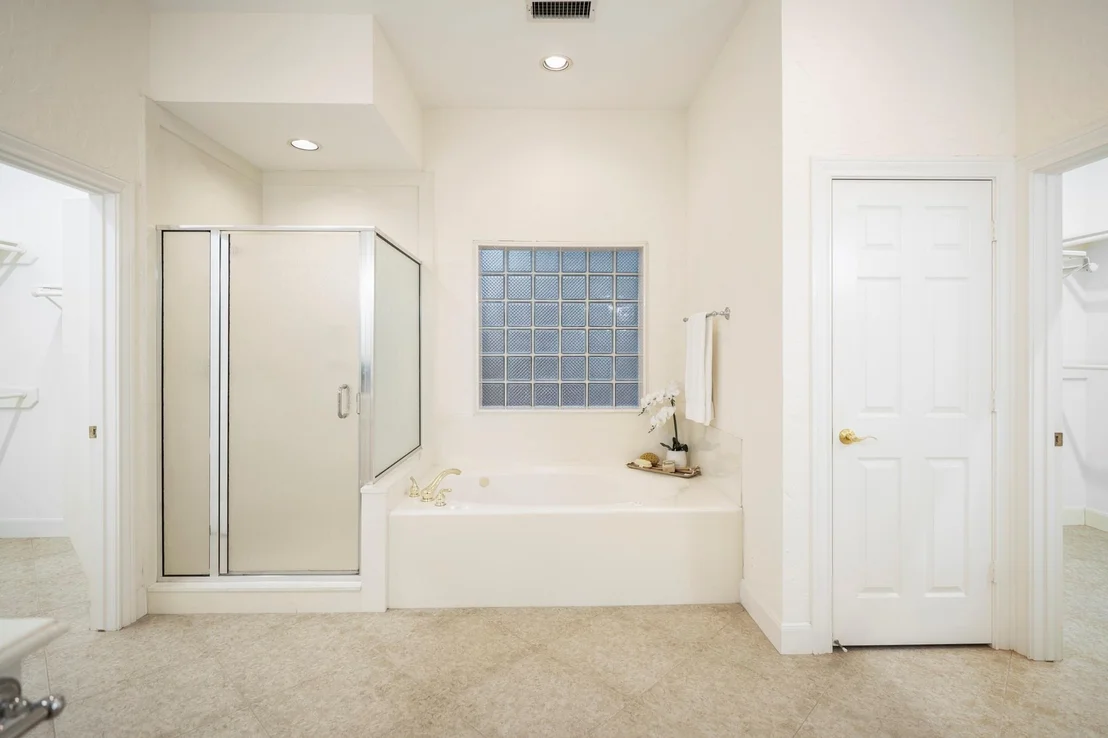 Photo of 46 Hillock Woods