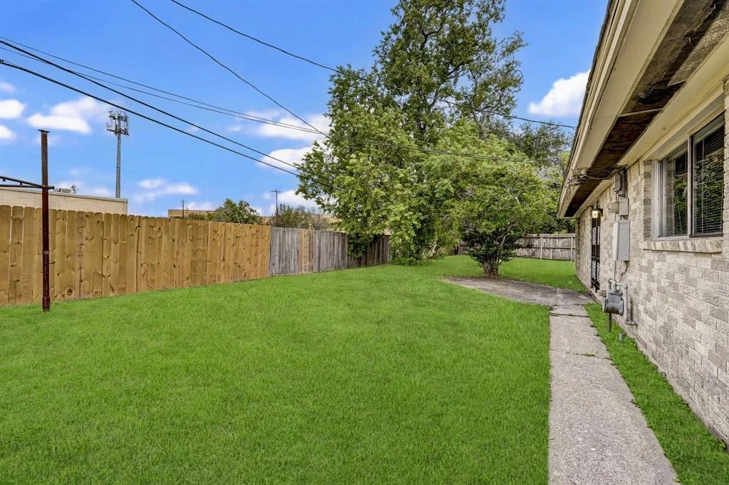 Photo of 4322 Smooth Oak Lane