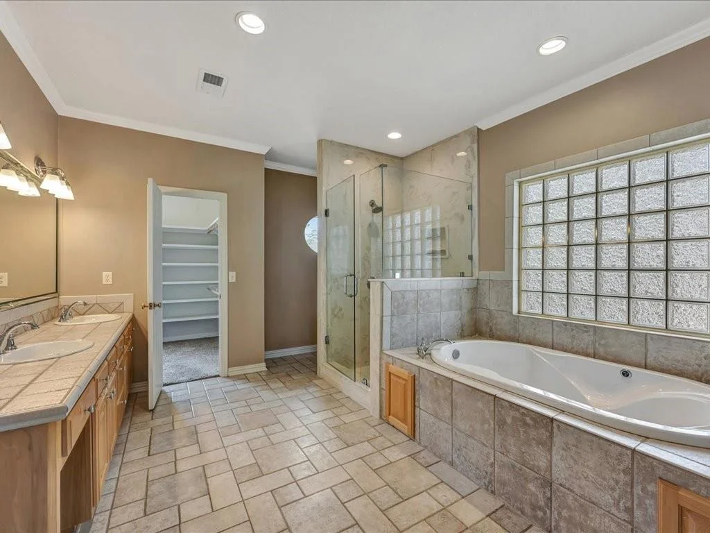 Photo of 1803 Live Oak Lane