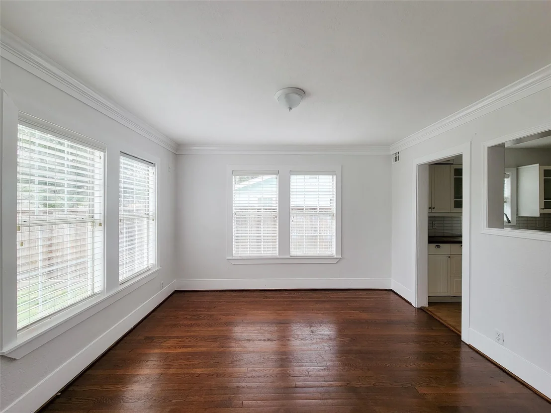 Photo of 8355 Wier