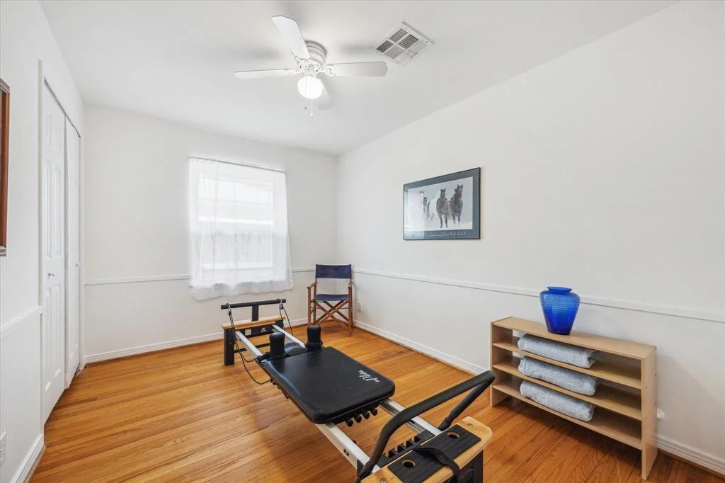 Photo of 2110 Chippendale Road
