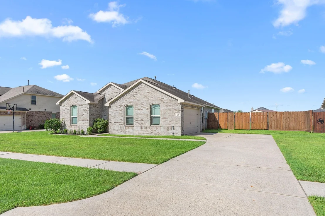 Photo of 105 Sam Drive