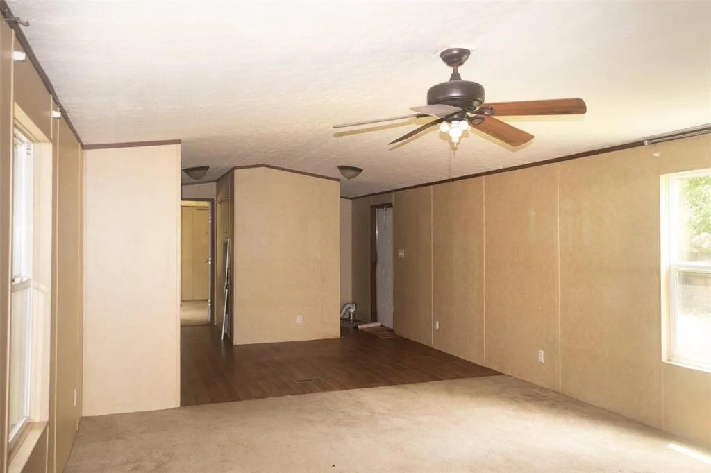 Photo of 8916 Lakeside Drive