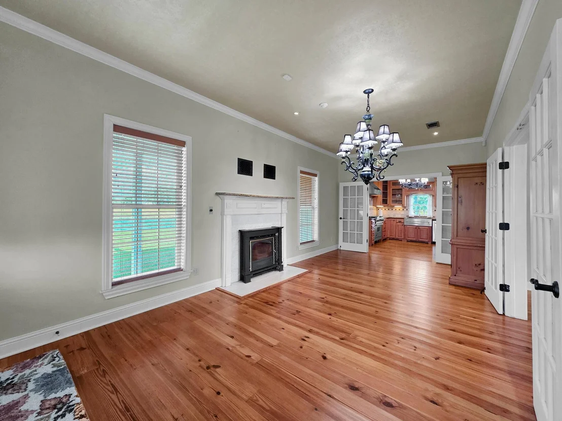 Photo of 1251 Bancroft Road