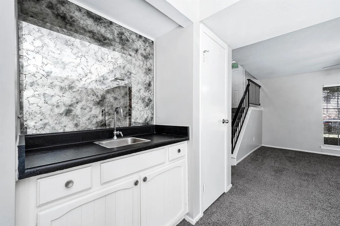 Photo of 8610 Timber View Drive