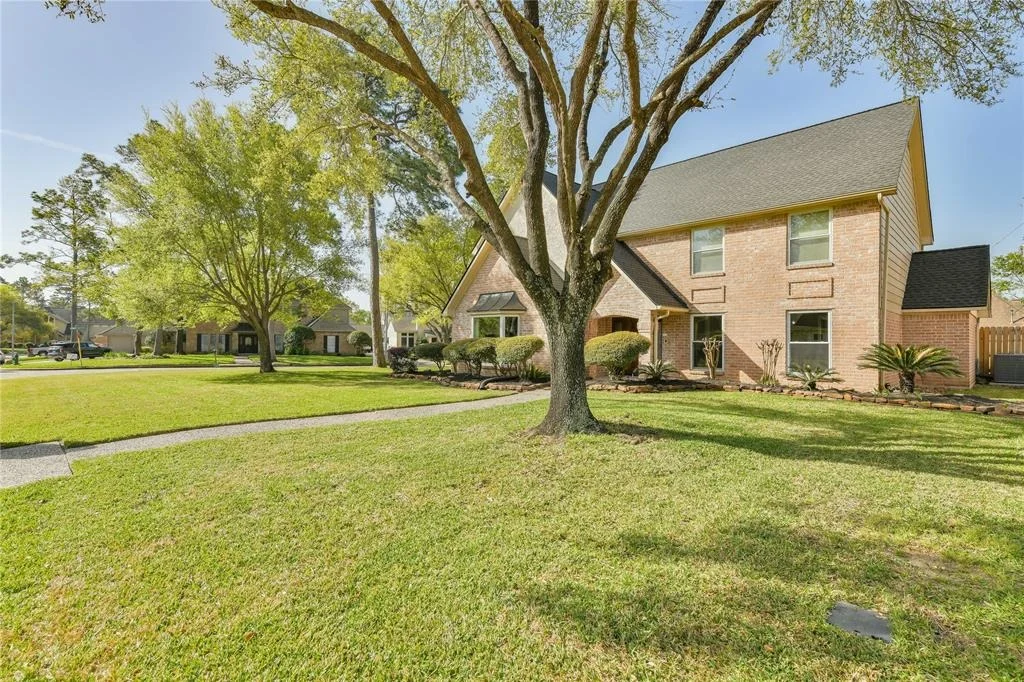 Photo of 16615 Aldenham Place