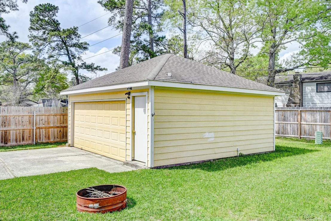 Photo of 2507 Whispering Springs Drive