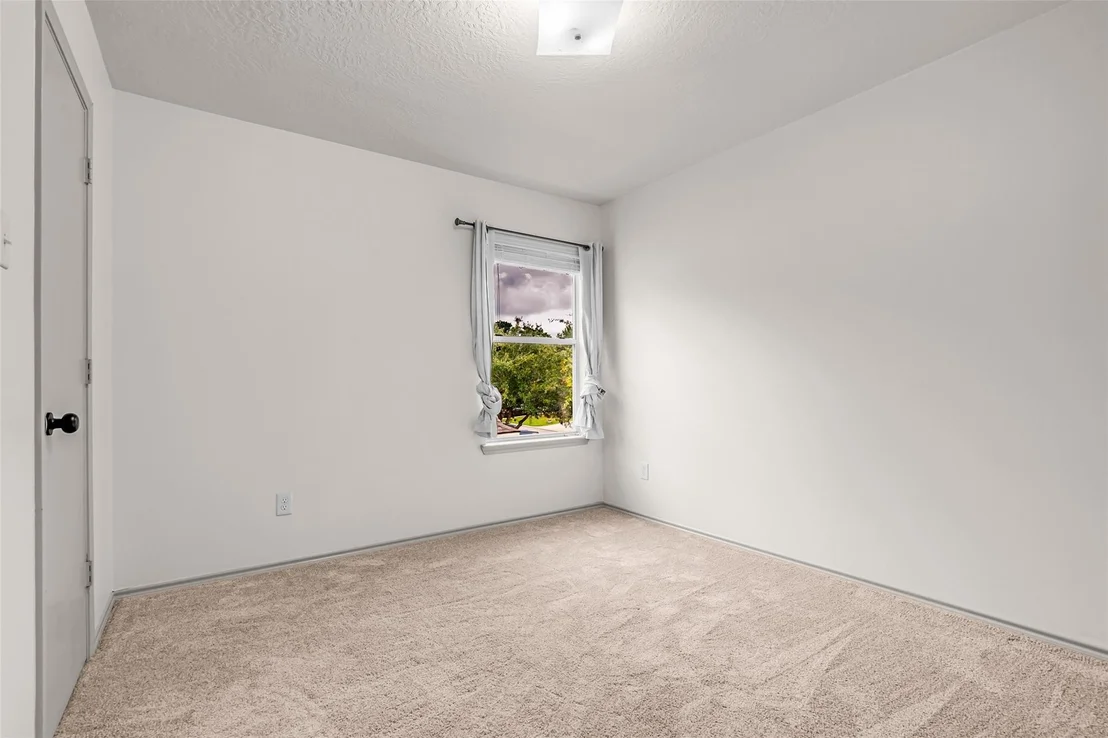 Photo of 9738 Gulfstream Drive