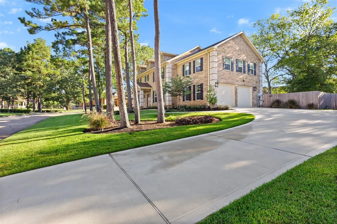 Photo of 172 Bent Tree Lane