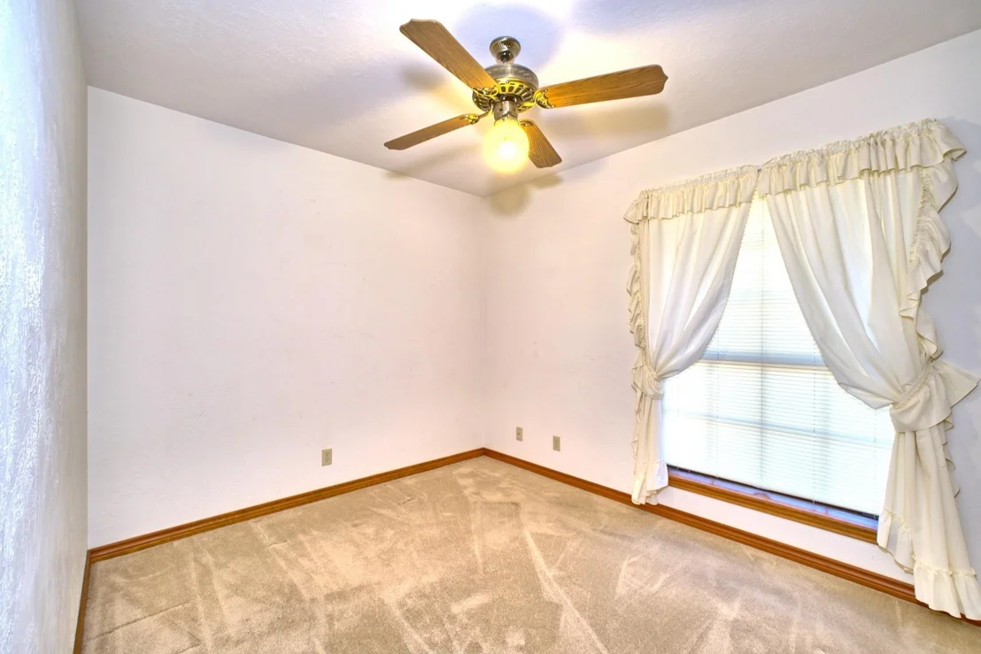 Photo of 1000 Crestline Lane