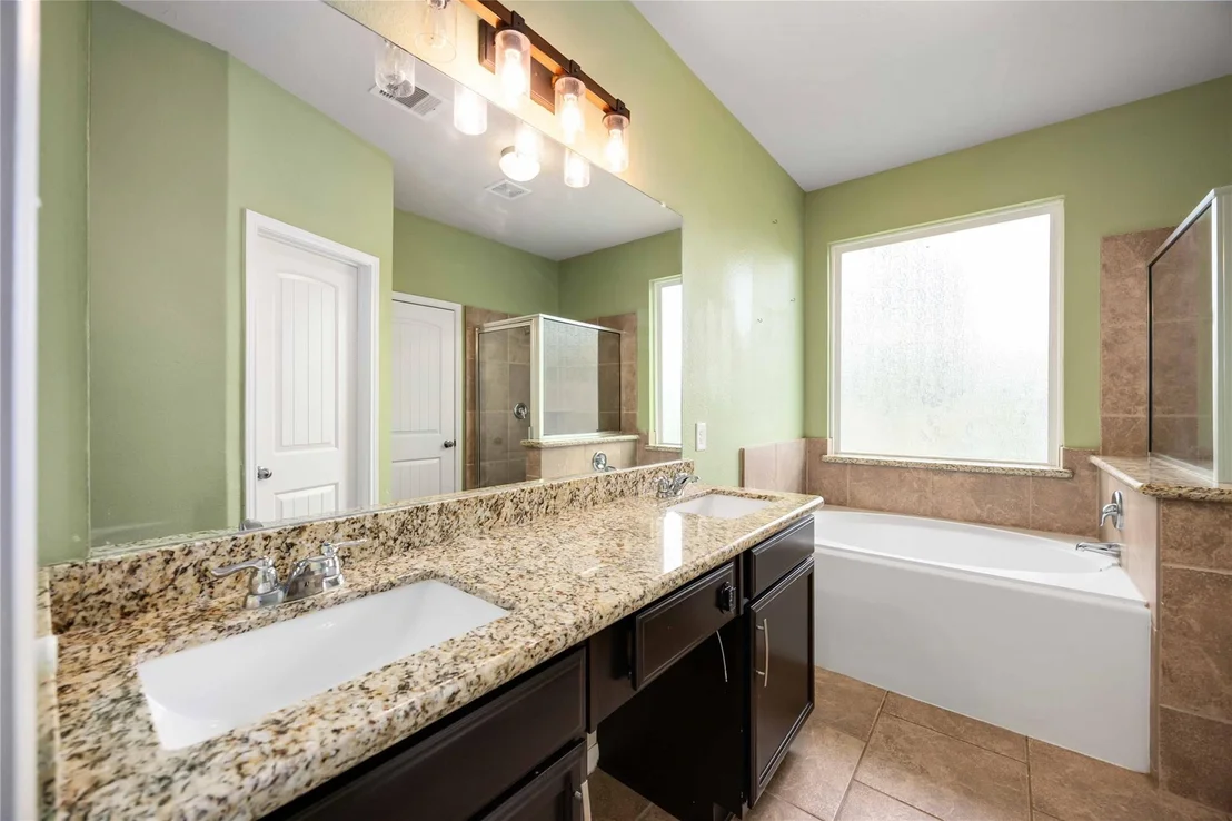 Photo of 21290 Auburn Fields Drive