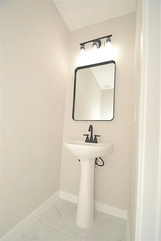 Photo of 631 Aweigh Drive