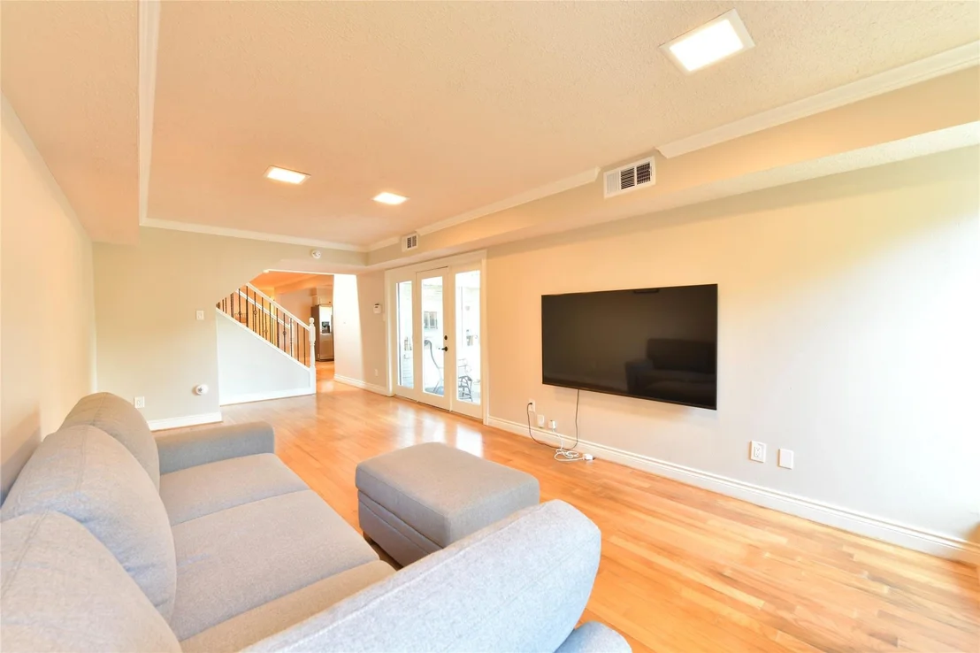 Photo of 4406 Benning Drive