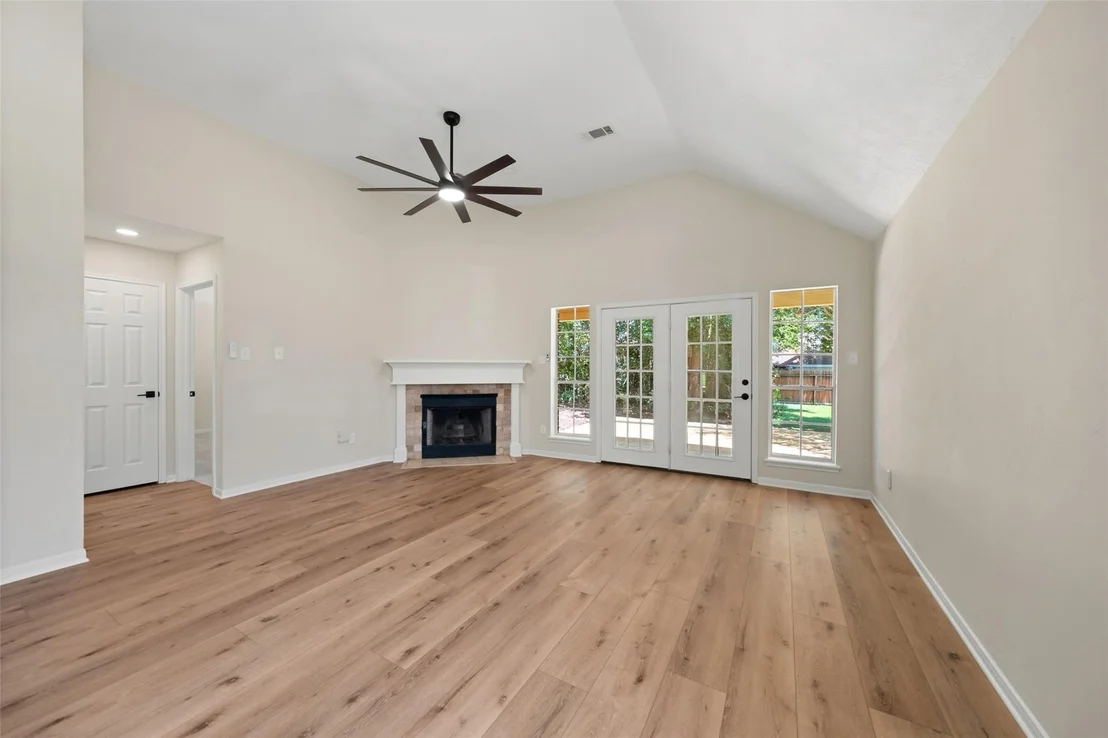 Photo of 6979 Breezy Point