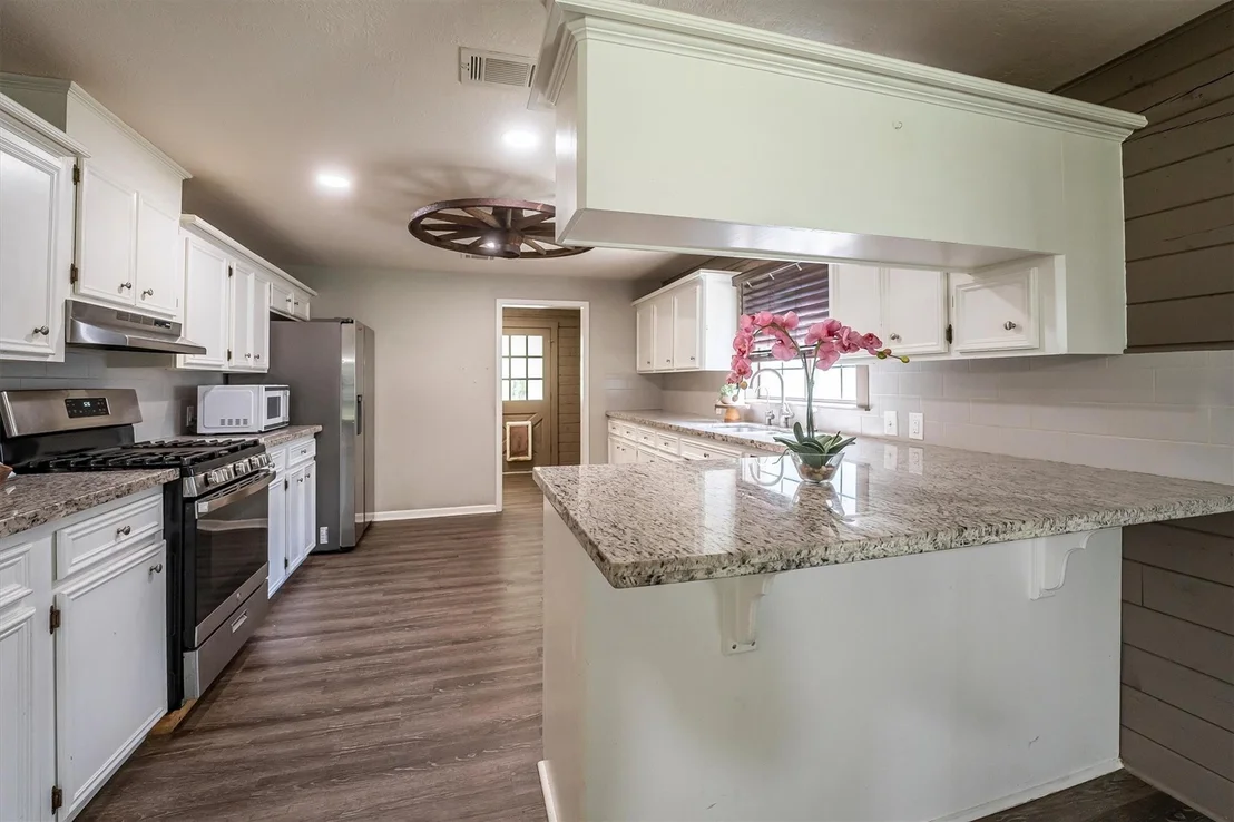 Photo of 12049 Clark Lane