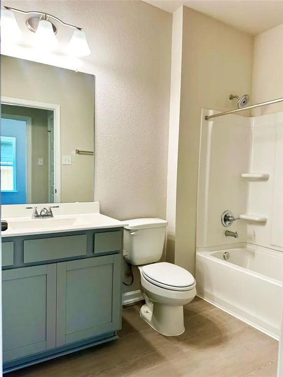 Photo of 805 Apple Blossom Drive