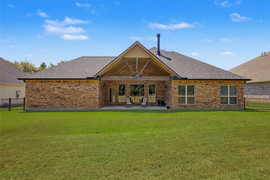 Photo of 279 W Pines Drive