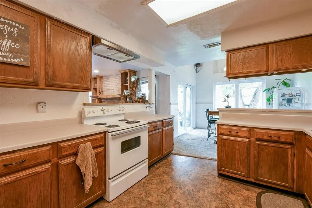 Photo of 17817 Crestline Road