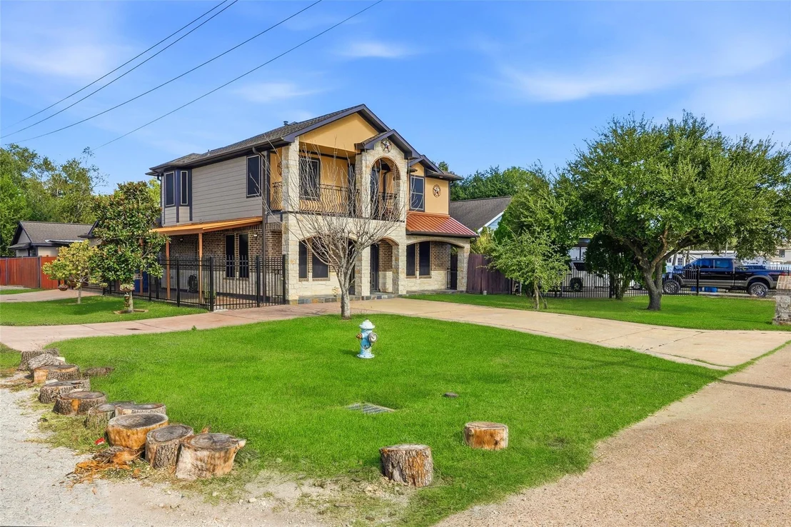 Photo of 701 Avenue N