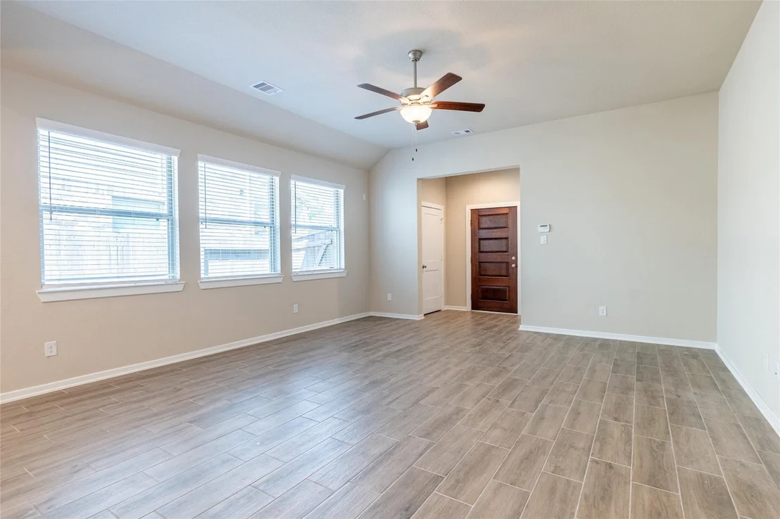 Photo of 222 Crest Edge Street