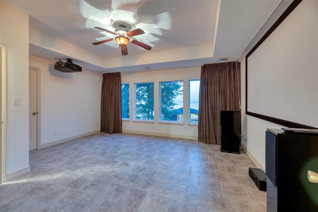 Photo of 371 N Forest Cove Loop