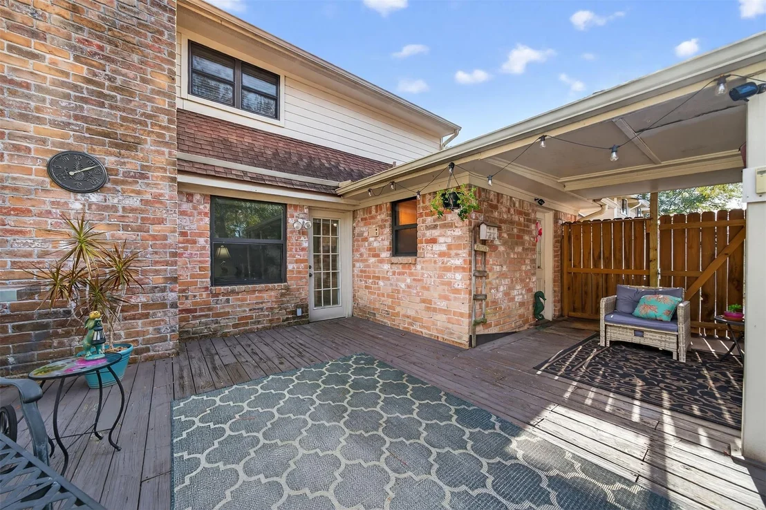 Photo of 5934 Theall Road