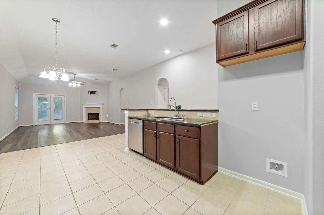 Photo of 3520 White Oak Point Drive