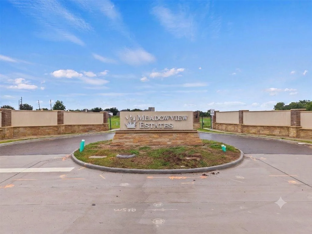 Photo of 7006 Meadowview Estates Court