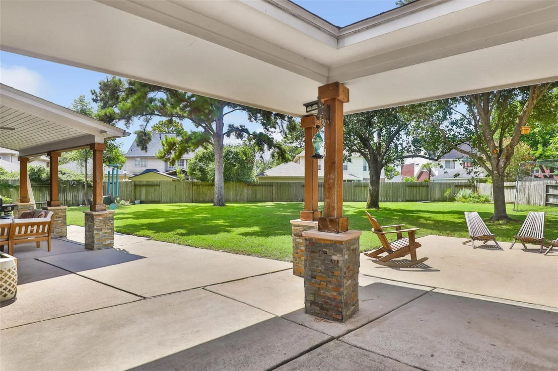 Photo of 15615 Wildwood Run