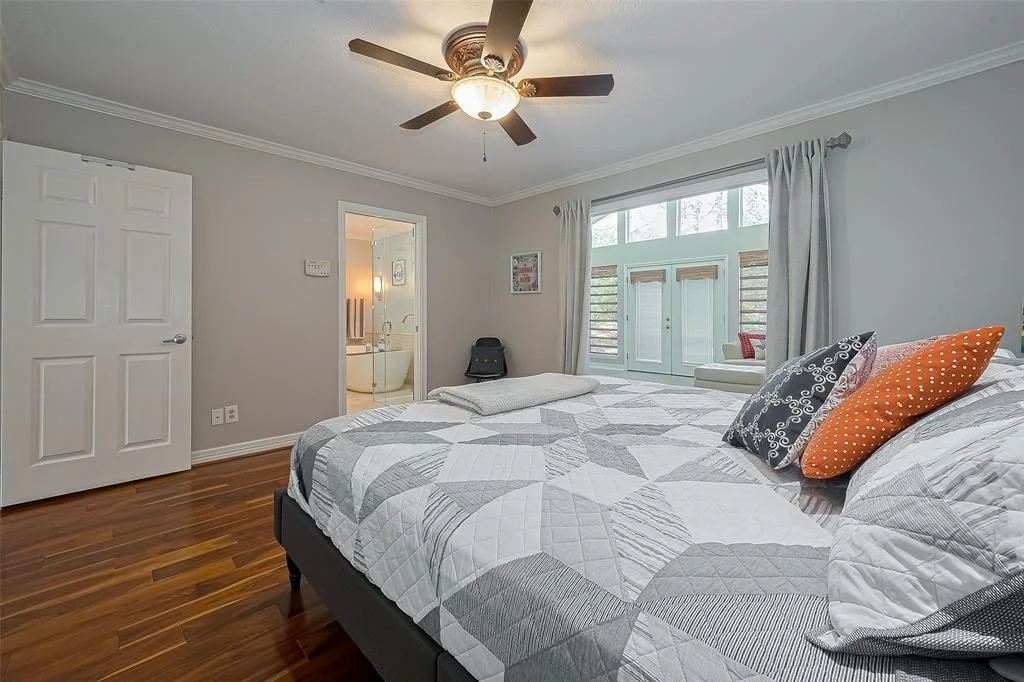 Photo of 12806 Lakecrest Drive