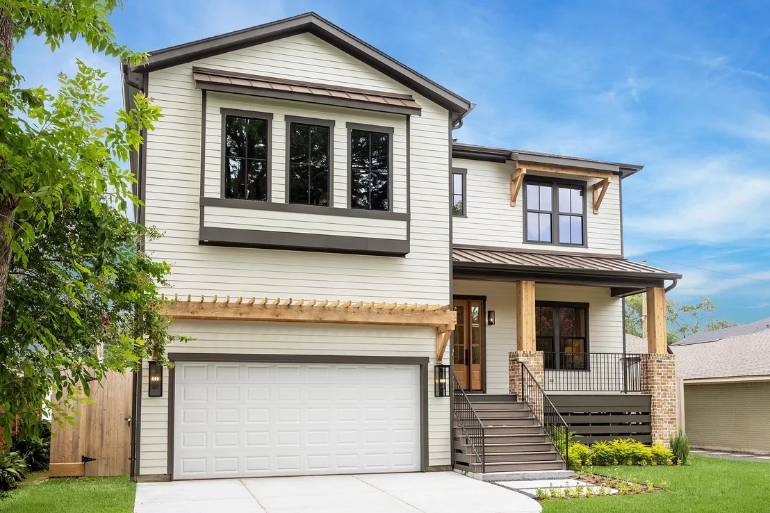 Photo of 2214 Chantilly Lane