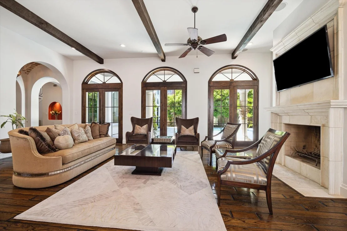 Photo of 5556 Lynbrook Drive