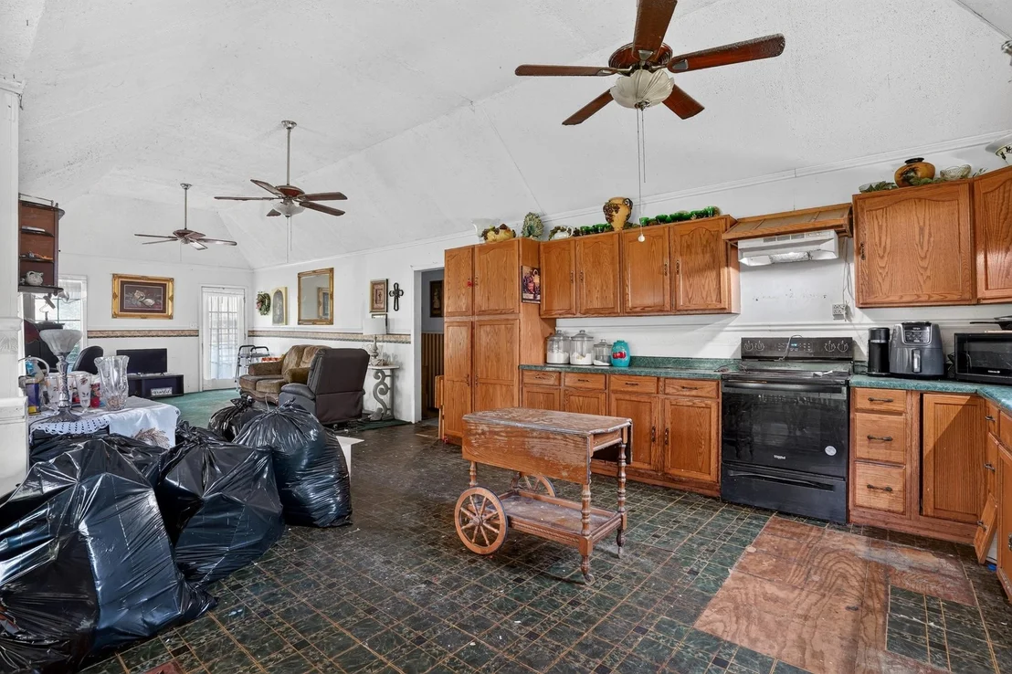 Photo of 448 Timber Bay Drive