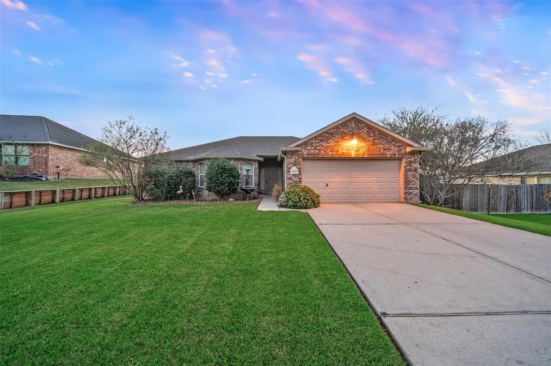 Photo of 12619 Hackberry Drive